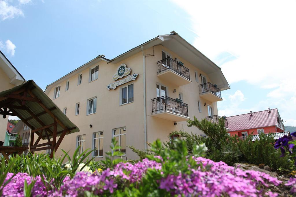 Hotel Edelweiss Polyana  Zewnętrze zdjęcie